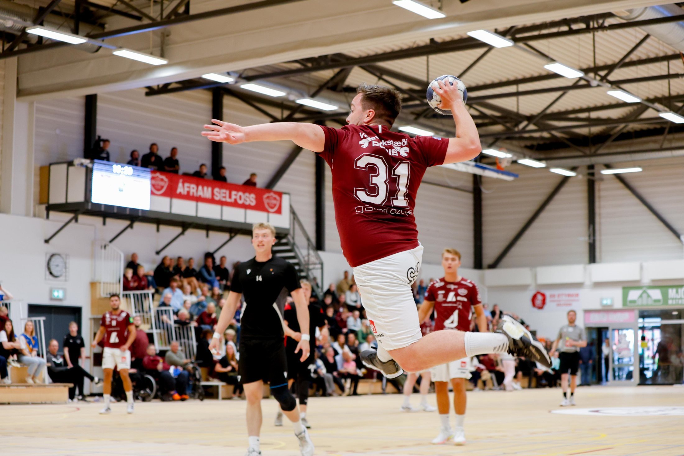 Selfoss sækir leikmann fyrir komandi átök