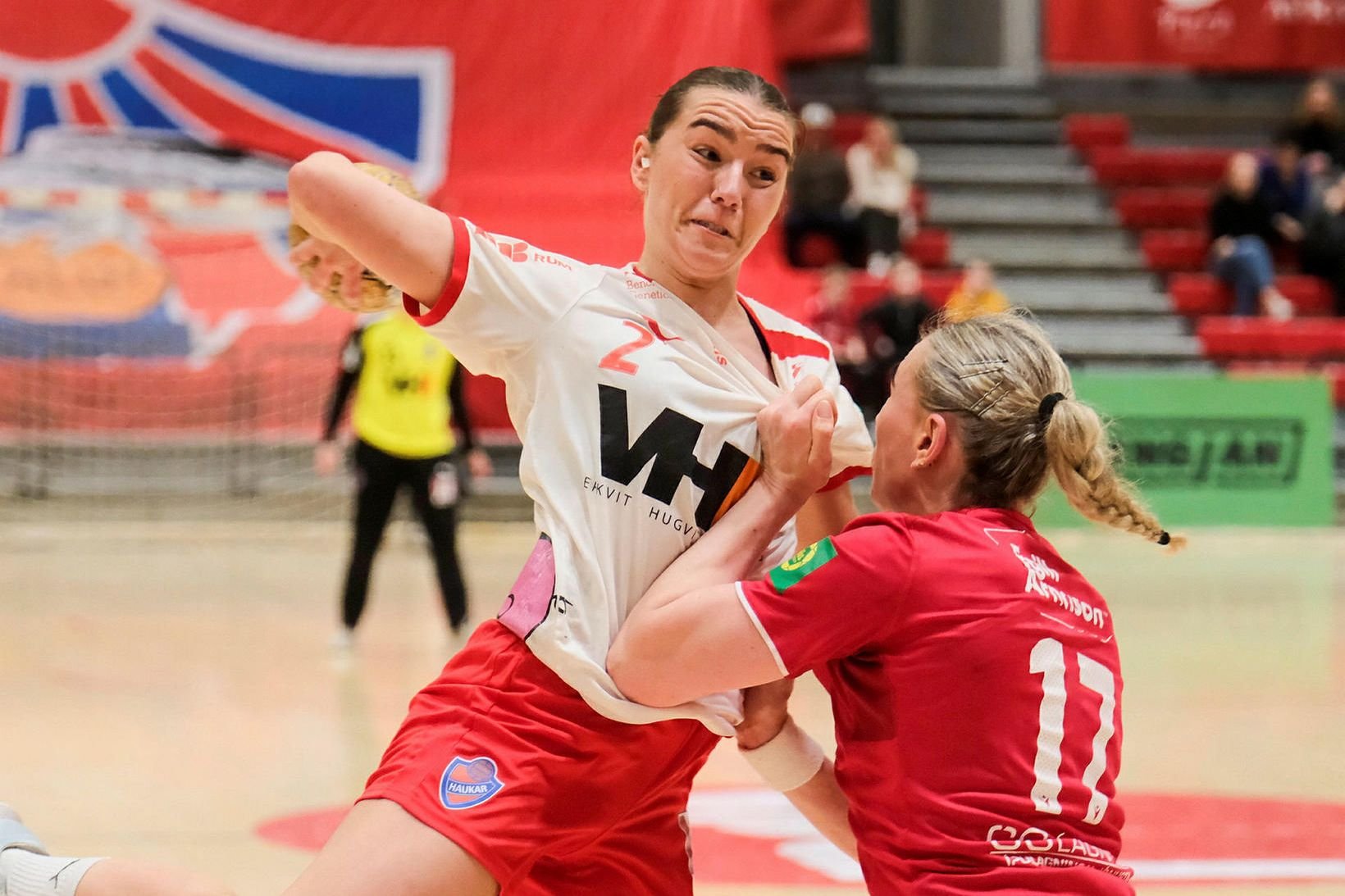 Þessi lið mætast í meistarakeppni HSÍ karla og kvenna